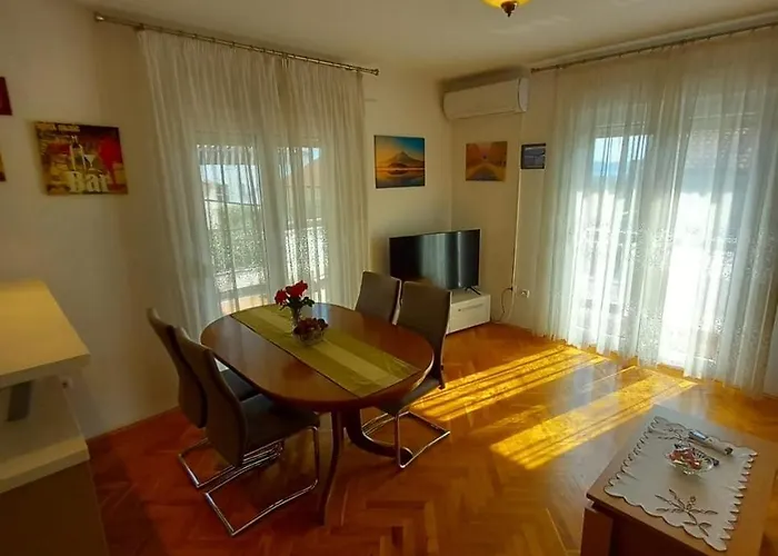 Апартаменты Ive *