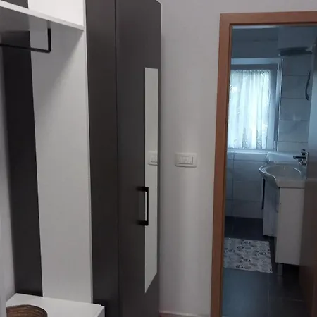 Apartment Ive *